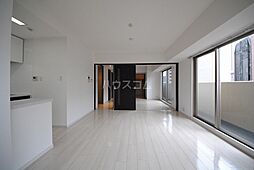 カスタリアタワー肥後橋 2002 20階1LDKのリビング/ダイニング