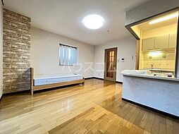 ヴィルフランシュ 5階ワンルームのリビング/ダイニング