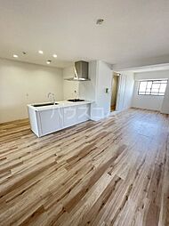 インペリアル京都 10階3LDKのリビング/ダイニング