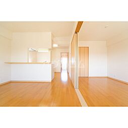 グランメールコート白銀 2階2LDKのリビング/ダイニング