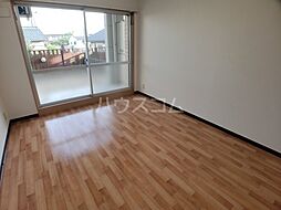 ｐｏｇｇｉｏ　ａｌ　ｓｏｌｅ　ｔｒｅ 107 1階ワンルームのリビング/ダイニング