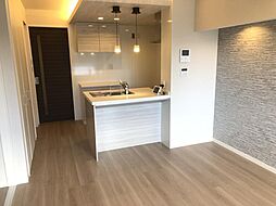 ユーフォネス 101 1階1LDKのリビング/ダイニング