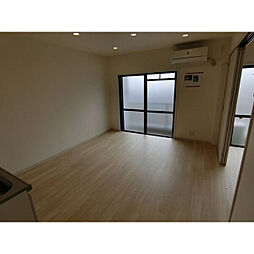 キャッスル桂 301 3階1LDKのリビング/ダイニング