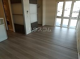 カーサ・アンソレイエ 101 1階1LDKのリビング/ダイニング