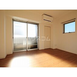 グリシーヌメゾンII 102 1階1Kのリビング/ダイニング