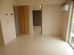 ロイジェントパークスレイクタウンIIIＥ 2階2LDKのリビング/ダイニング