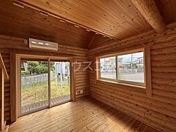 ロッチ 1 1階1SLDKのリビング/ダイニング