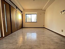 名古屋市営名城線 新瑞橋駅 徒歩13分の賃貸マンション 4階2DKのリビング/ダイニング