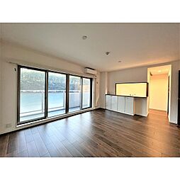 リグランド青葉台 104 1階3LDKのリビング/ダイニング