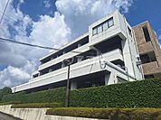 【市役所・区役所】多摩市役所まで644ｍ