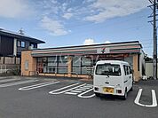 【コンビニエンスストア】セブン-イレブン四日市あけぼの町店まで792ｍ