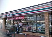 【コンビニエンスストア】セブン-イレブン四日市生桑町店まで1154ｍ