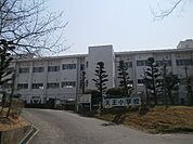 【小学校】みよし市立天王小学校まで1486ｍ