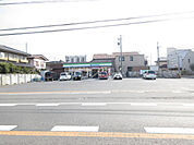 【コンビニエンスストア】ファミリーマート 豊橋草間町店まで261ｍ