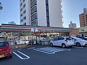 【コンビニエンスストア】セブンイレブン　名古屋亀島2丁目店まで370ｍ