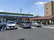 【コンビニエンスストア】ファミリーマート　黄金通四丁目店まで942ｍ