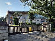 【中学校】阿見町立阿見中学校まで1121ｍ