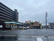 【コンビニエンスストア】ファミリーマート 瀬戸北山店まで425ｍ