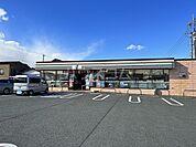 【コンビニエンスストア】セブン-イレブン 豊川松久町店まで683ｍ