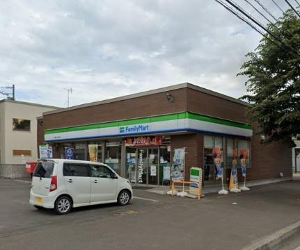 画像15:ファミリーマート札幌北49条東店(コンビニ)まで416m