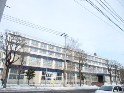 画像10:札幌静修学園(高校・高専)まで200m