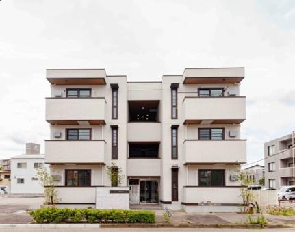 ＤーＲｅｓｉｄｅｎｃｅ諸江町Ｃｏｒａｚｏｎ 103｜石川県金沢市諸江町(賃貸アパート2LDK・1階・54.33㎡)の写真 その1