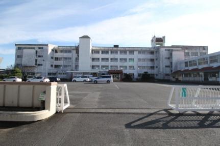 画像7:菊川市立岳洋中学校(中学校)まで329m