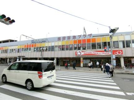 画像14:マックハウス園田阪急プラザ店(ショッピングセンター)まで425m