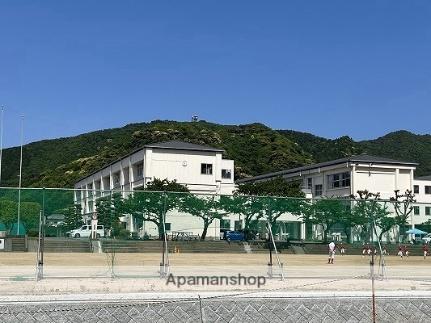 画像4:たつの市立中学校龍野東中学校(中学校)まで324m